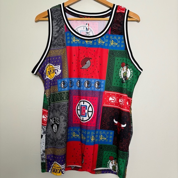 NBA Basketball Jersey Bandana Patchwork Team Logos Colorful-Men's Size Medium - Picture 1 of 5